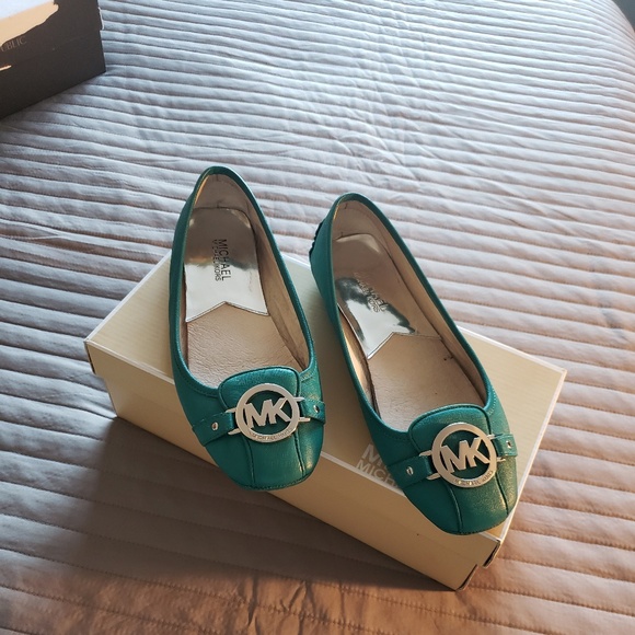 Michael Kors Shoes - Picture 3 of 4